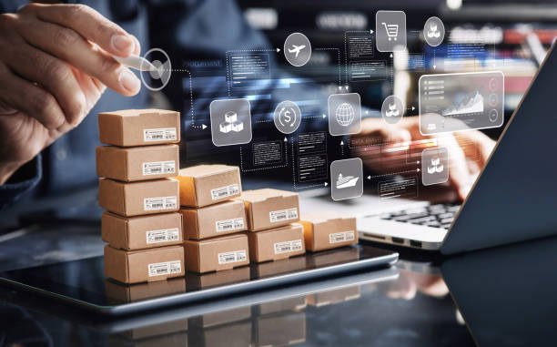Colis de matériel informatique prêts à être expédiés